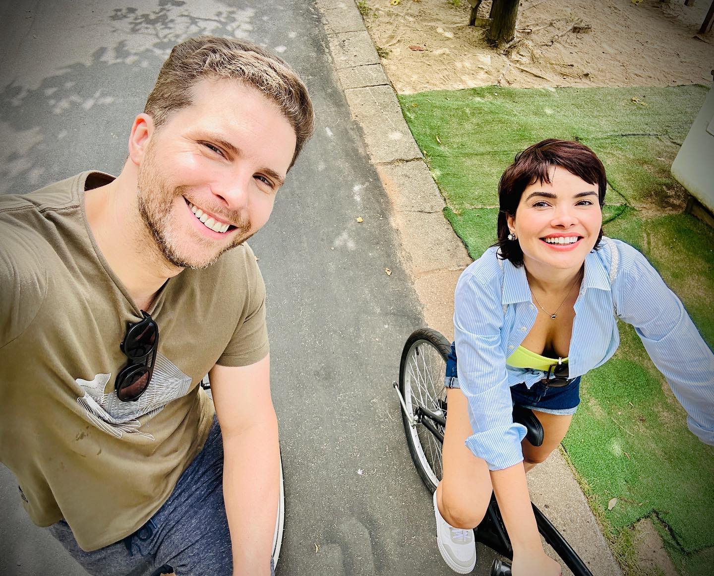 https://e.radikal.host/2023/04/20/Photo-by-Thiago-Fragoso-in-Lagoa-Rodrigo-de-Freitas.-May-be-a-selfie-of-2-people-people-smiling-bicycle-tire-and-park..jpg
