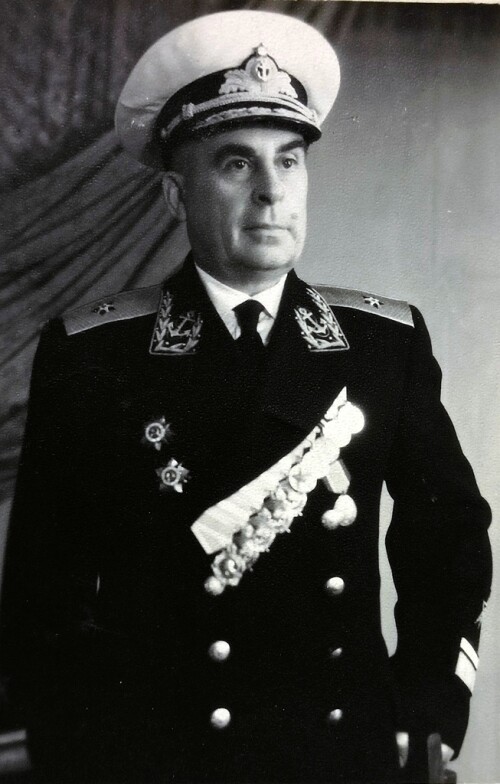 1959G.-SEREBRENNIKOV-LEONID-VASILEVIC---KONTR-ADMIRAL-UROZENET-G.-MARIINSKII-POSAD..jpg