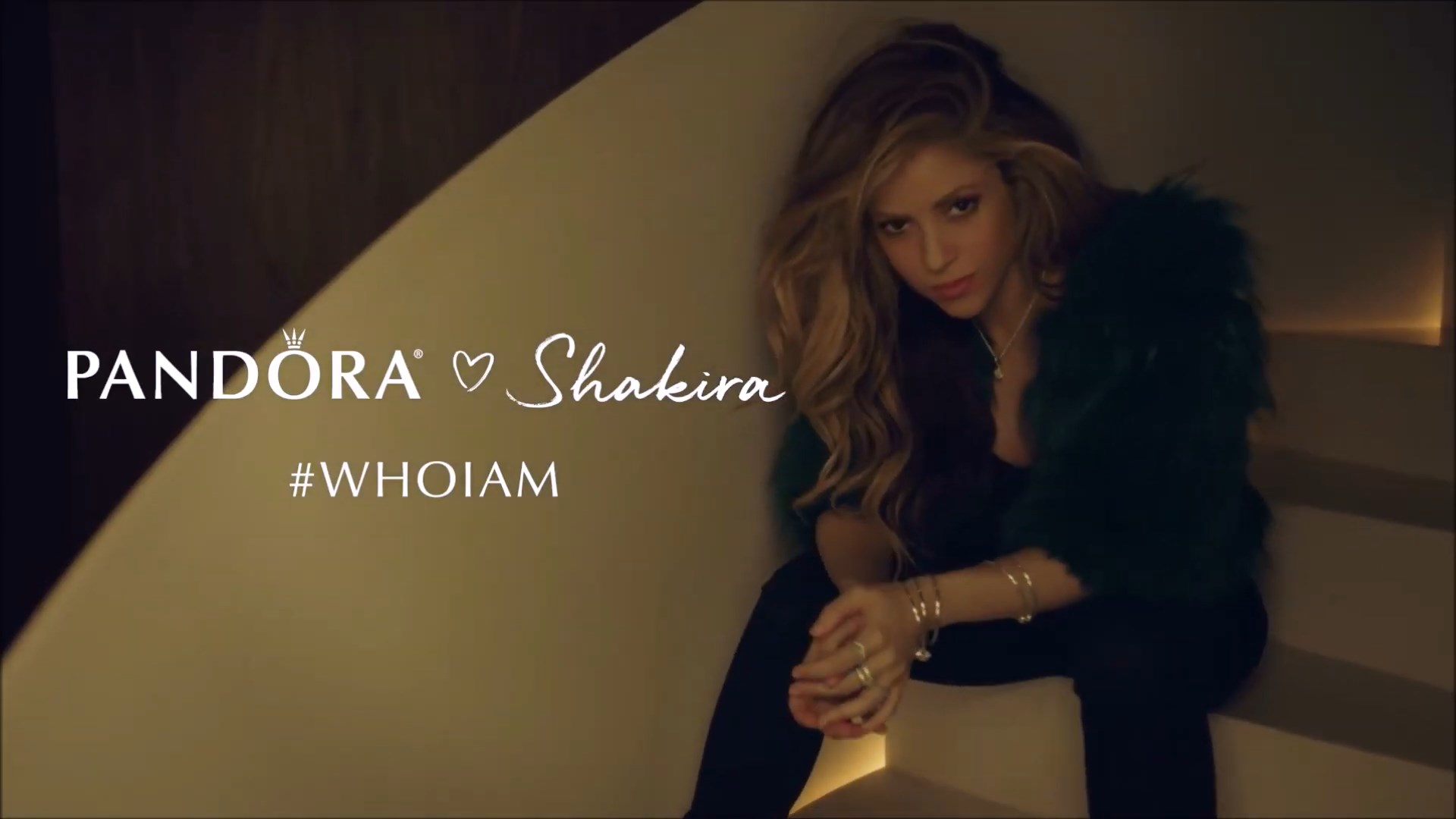 https://e.radikal.host/2024/07/20/Shakira---All-Pandora-Commercials.mp4_snapshot_00.01.071.jpg