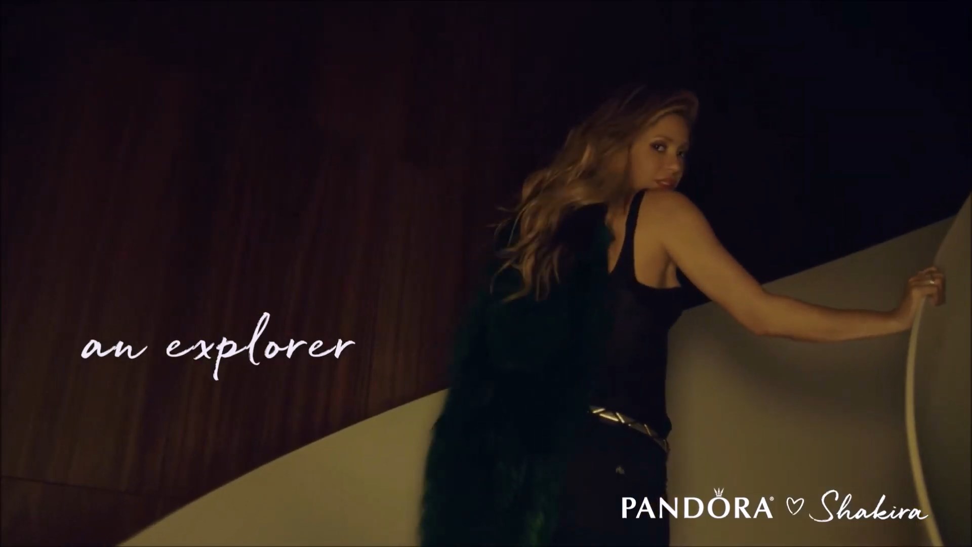 https://e.radikal.host/2024/07/20/Shakira---All-Pandora-Commercials.mp4_snapshot_00.08.847.jpg