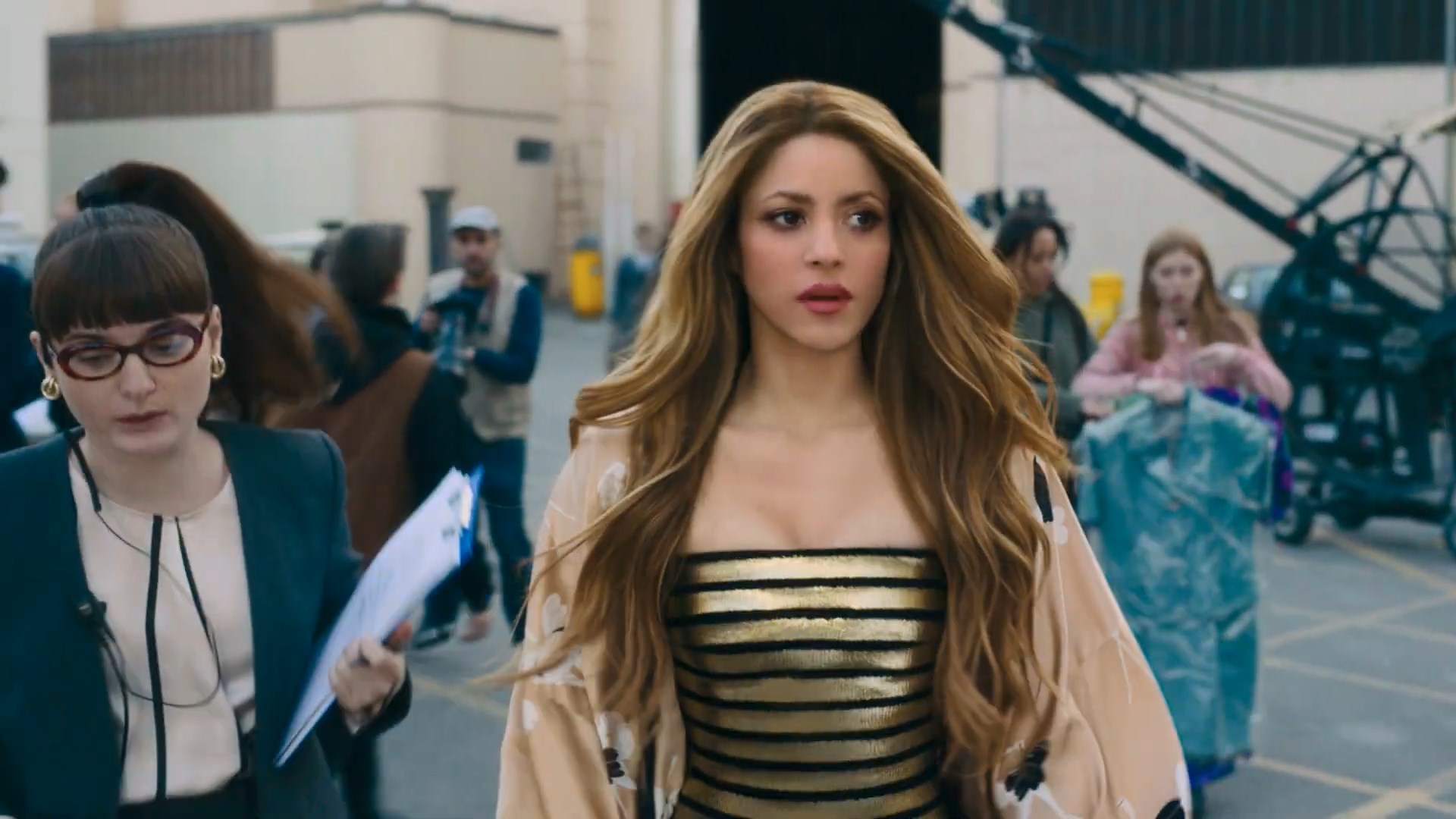 https://e.radikal.host/2024/07/22/Shakira-con-Sabritas-Comercial-Video-Oficial.mp4_snapshot_00.09.003.jpg