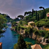 italiia-liguriia-portofino-more-bukhta-lodki-iakhty-doma-der