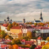 tallinn-estoniia-panorama-doma