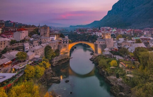 mostar-bosniia-i-gertsegovina-reka-most-noch-doma5c860d8becf3cf01.jpg