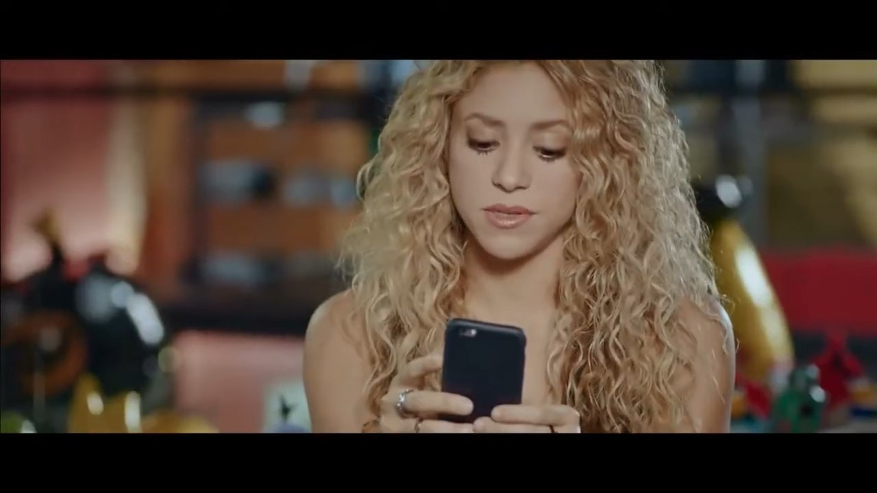 https://e.radikal.host/2024/12/05/Shakira--Love-Rocks-Game-Commercial.mp4_snapshot_01.00.361.jpg