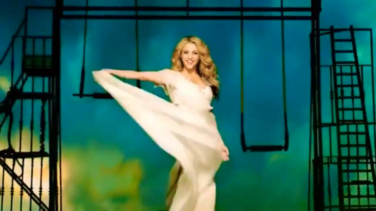 https://e.radikal.host/2024/12/06/Shakira---Oral-B-Commercial.mp4_snapshot_00.22.413f11ddd3f5f2e2ed8.jpg