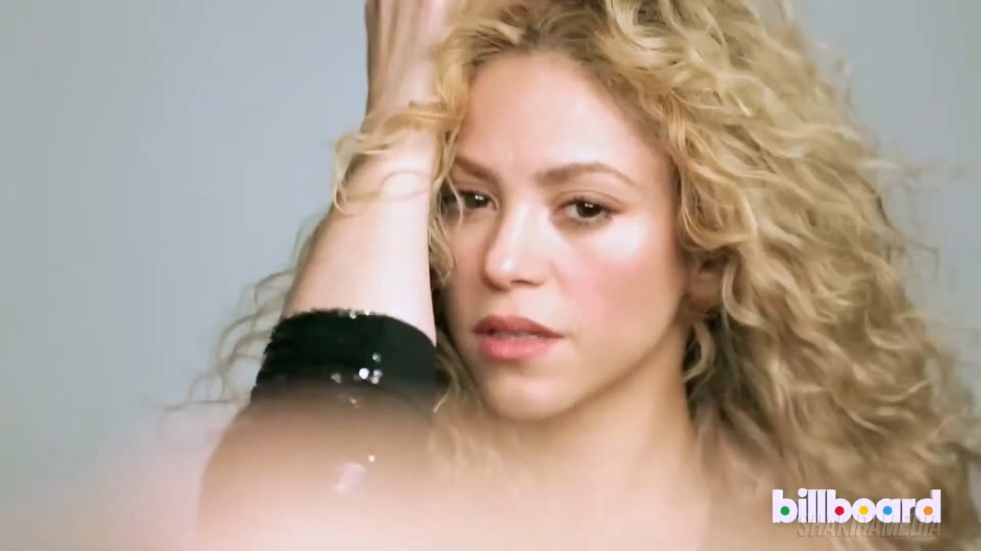 https://e.radikal.host/2024/12/09/Shakira-_-2014-_-Behind-The-Scenes---Billboard-Photo-Shoot-Shakiras-Return.mp4_snapshot_00.27.567.jpg