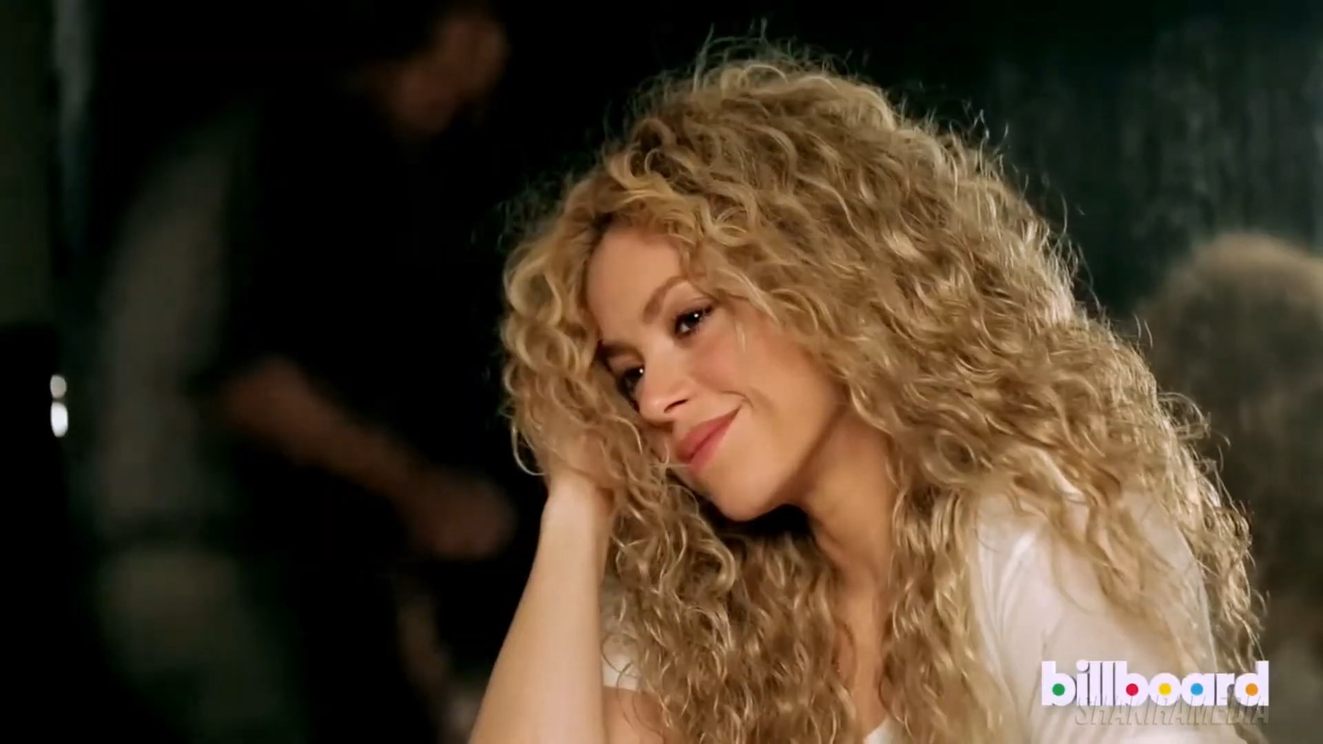 https://e.radikal.host/2024/12/09/Shakira-_-2014-_-Behind-The-Scenes---Billboard-Photo-Shoot-Shakiras-Return.mp4_snapshot_01.29.128.jpg