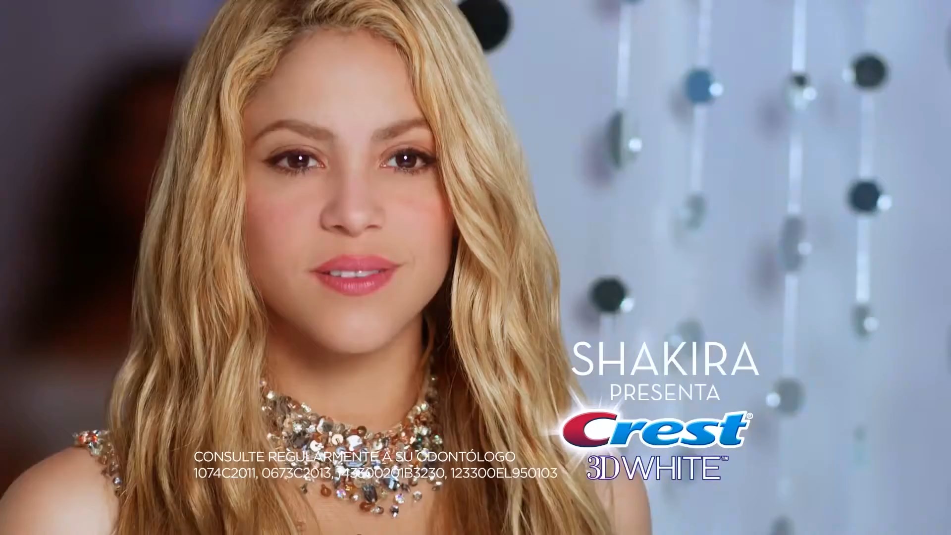 https://e.radikal.host/2024/12/11/Shakira---Comercial-Oral-B-Crest-3D-White-II.mp4_snapshot_00.03.252.jpg