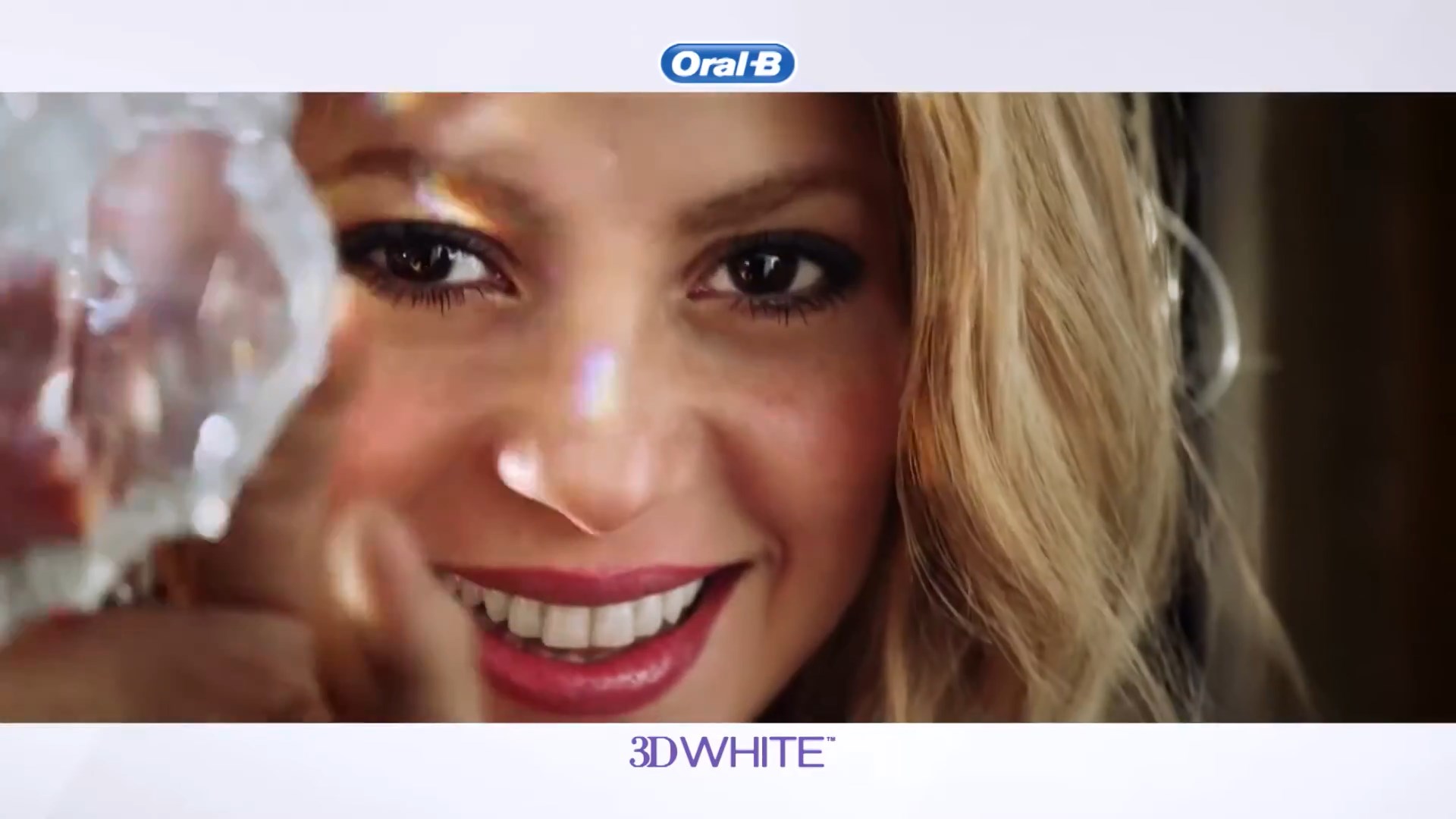 https://e.radikal.host/2024/12/13/Shakira---Comercial-Oral-B-Perfecto-II.mp4_snapshot_00.21.476.jpg