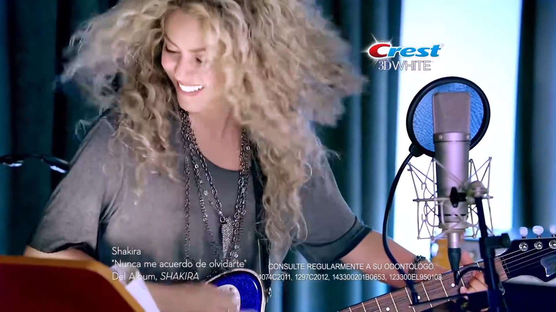 https://e.radikal.host/2024/12/14/Shakira---Comercial-Oral-B-Crest-3D-White-I.mp4_snapshot_00.02.057.jpg