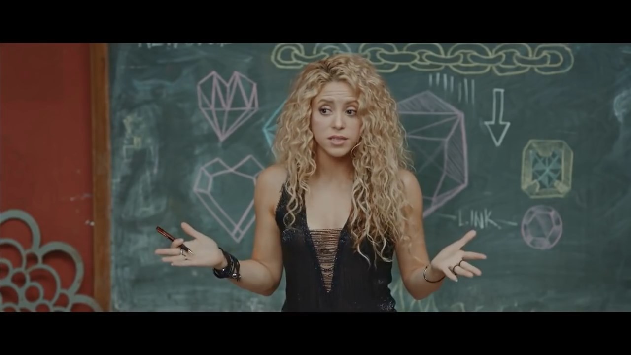 https://e.radikal.host/2024/12/20/Shakira---Angry-Birds-Commercial.mp4_snapshot_00.51.420.jpg