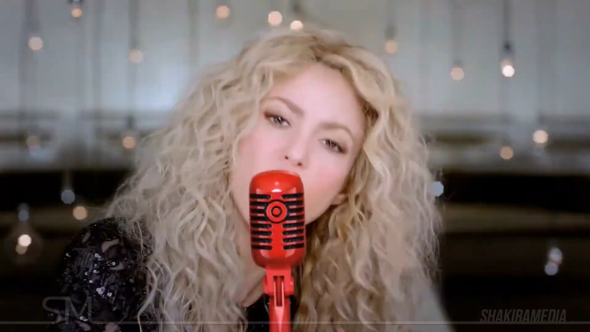 https://e.radikal.host/2024/12/25/Shakira-Commercial-_-2014-_-Target-SHAKIRA.-Empire.mp4_snapshot_00.11.506.jpg