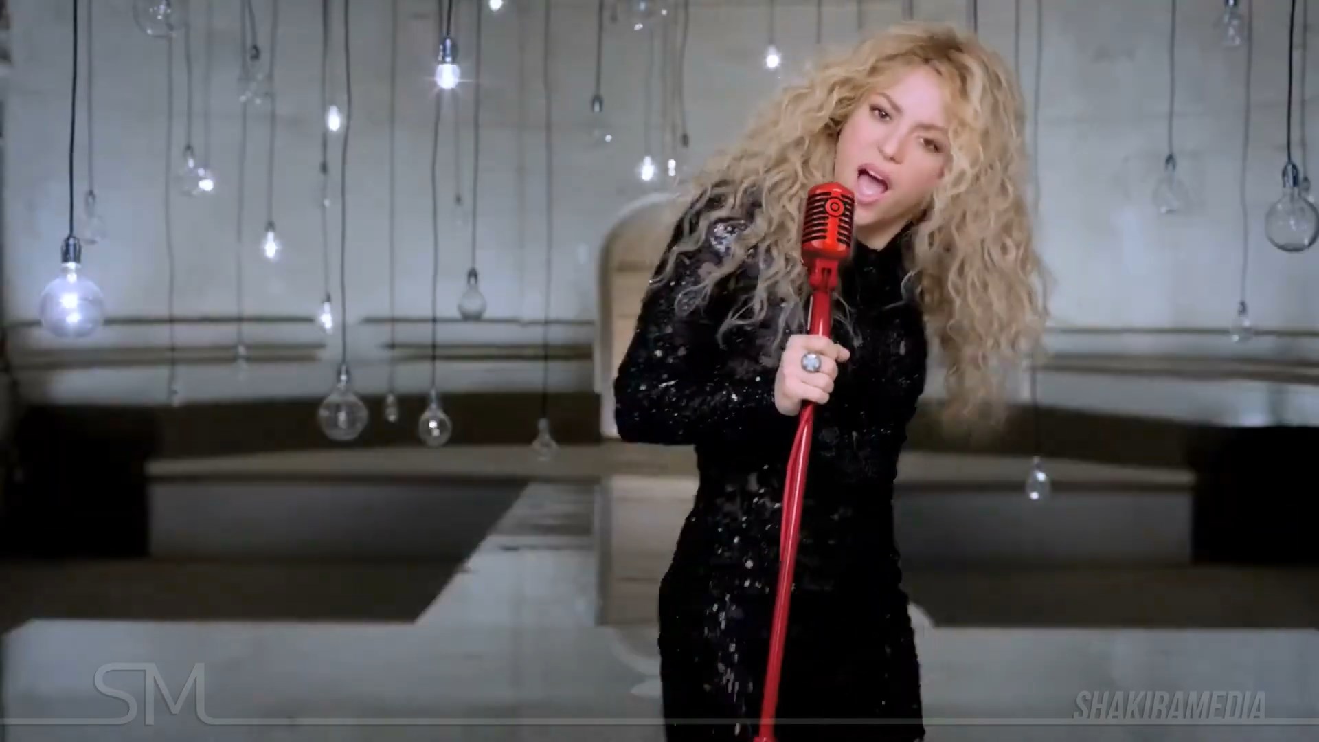 https://e.radikal.host/2024/12/25/Shakira-Commercial-_-2014-_-Target-SHAKIRA.-Empire.mp4_snapshot_00.14.358.jpg