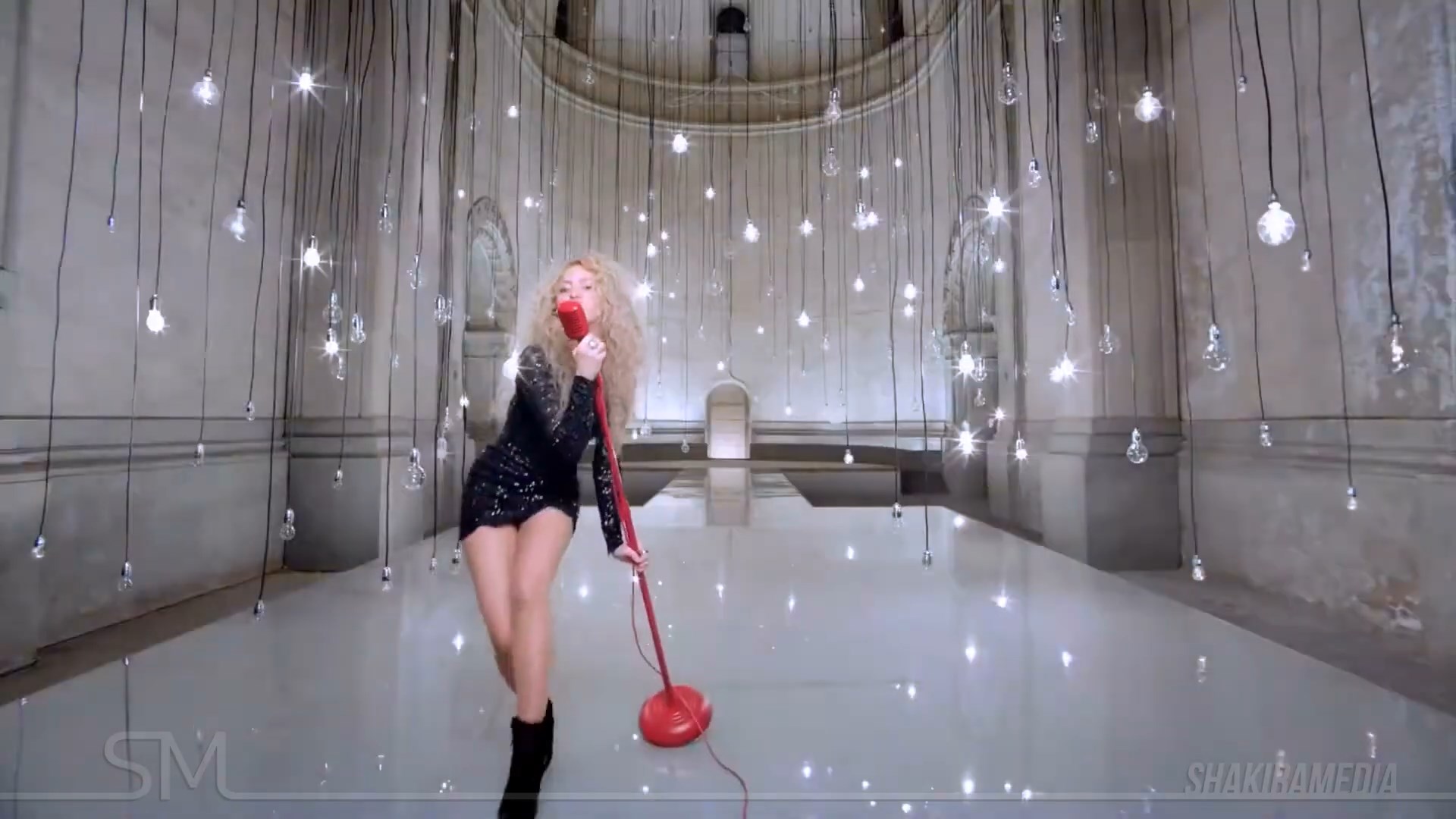 https://e.radikal.host/2024/12/25/Shakira-Commercial-_-2014-_-Target-SHAKIRA.-Empire.mp4_snapshot_00.19.902.jpg