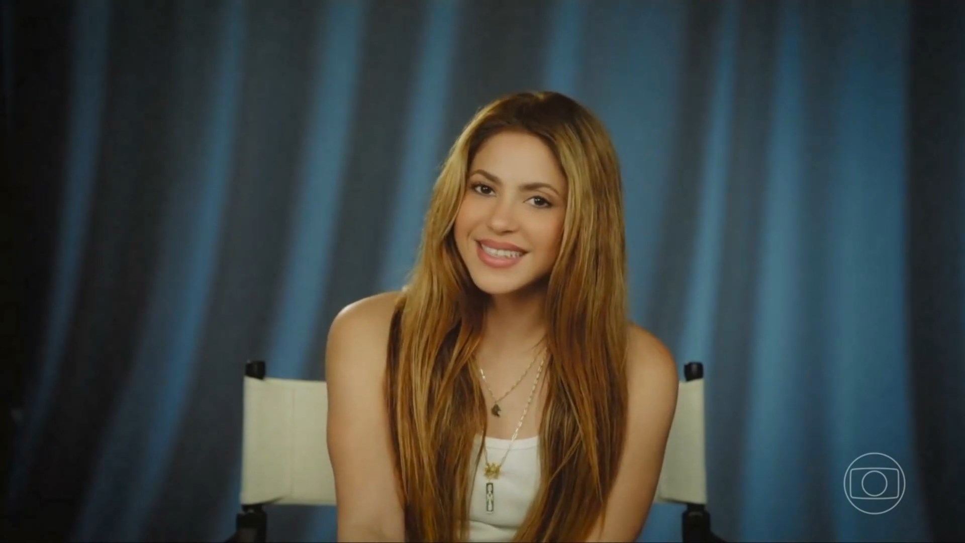 https://e.radikal.host/2025/01/07/Shakira_-Entrevista-para-o-Domingao-com-Huck-_-2025.mp4_snapshot_02.37.612.jpg