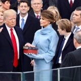 https://e.radikal.host/2025/01/17/1200px-Donald_Trump_swearing_in_ceremony.th.jpg