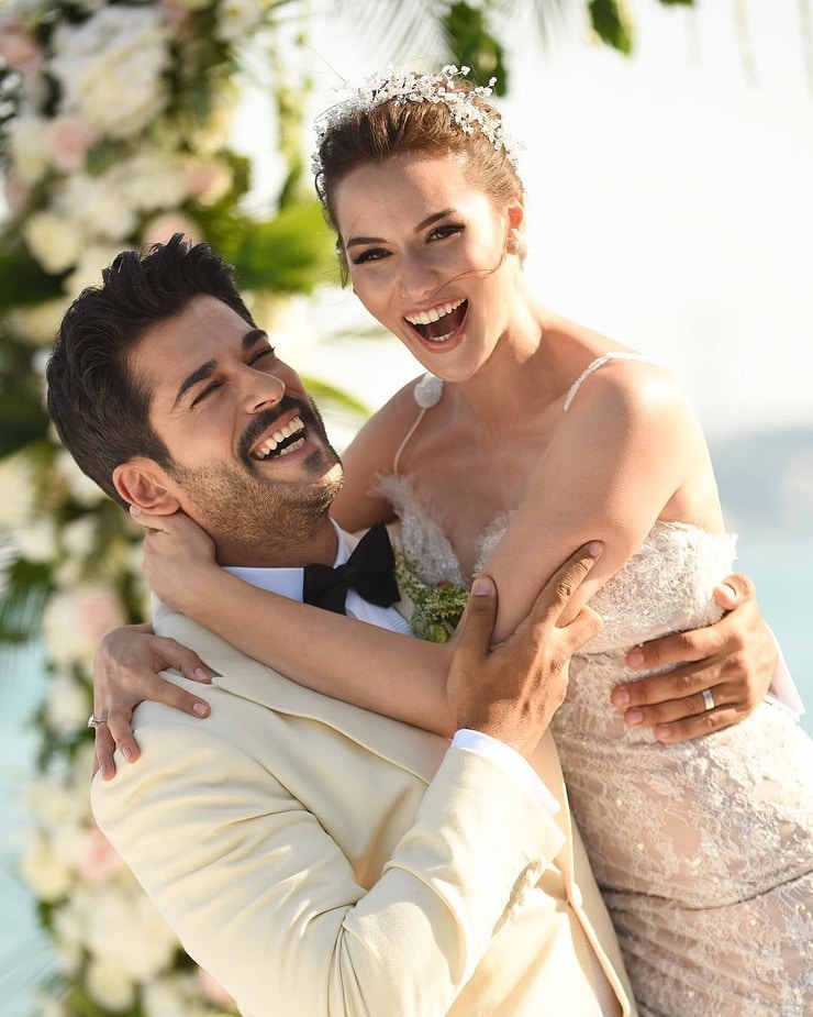 https://e.radikal.host/2025/01/17/740full-fahriye-evcen-3.jpg