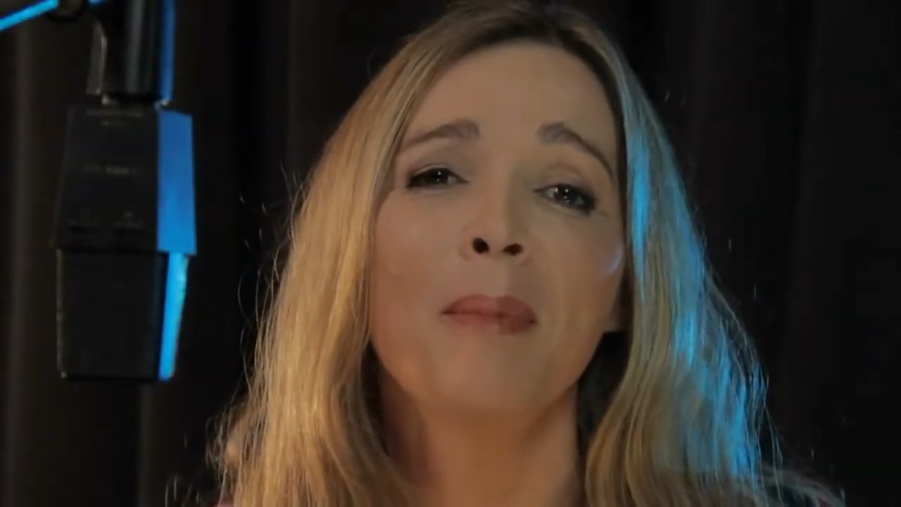 https://e.radikal.host/2025/02/19/Helene---Les-Mysteres-de-lamour.mp4_snapshot_00.34.382.jpg