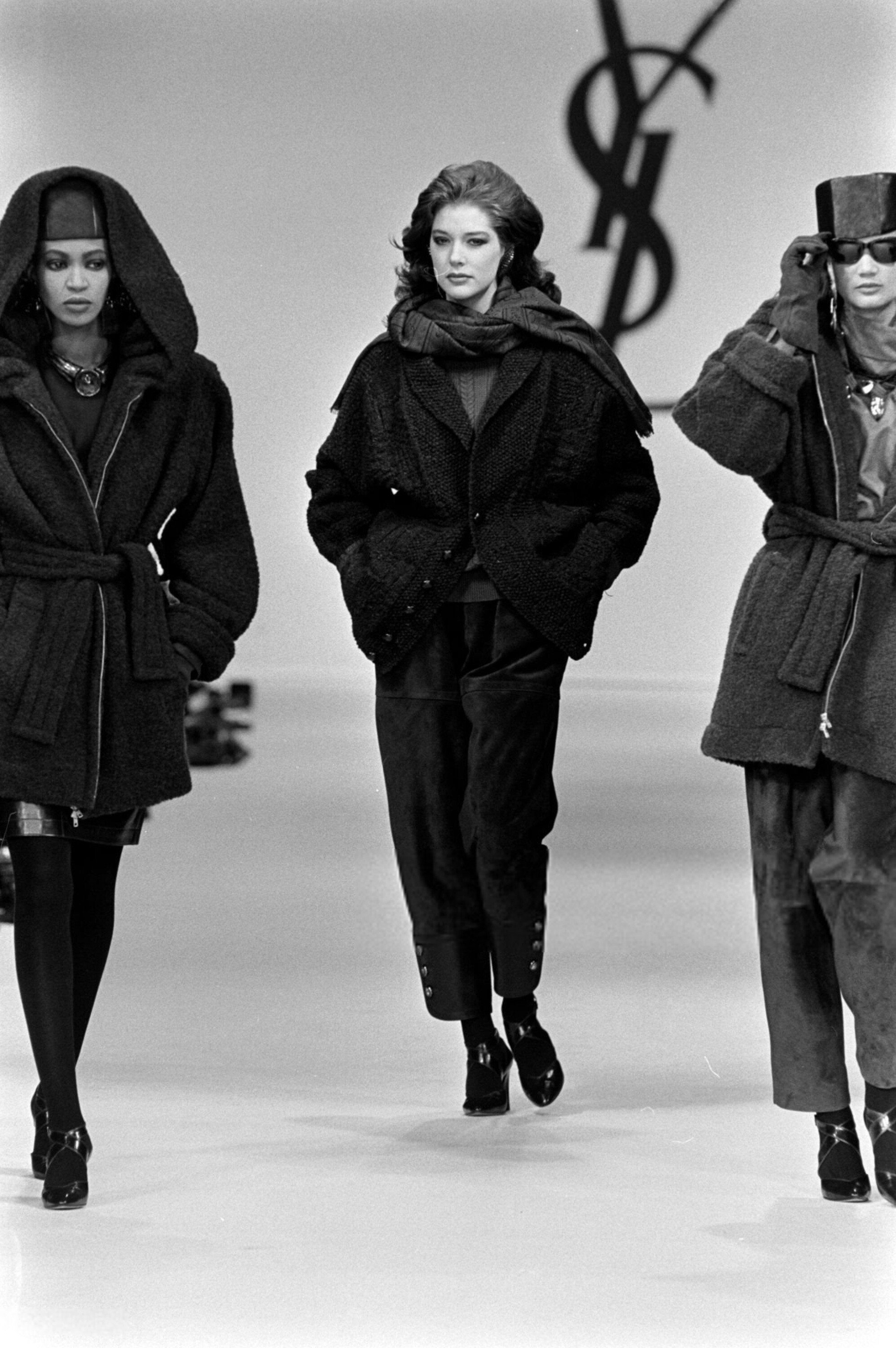 https://e.radikal.host/2025/03/03/Rochelle_Redfield_Yves_Saint_Laurent_FW1985_06.jpg.b123a3af0ebc83076d3b346cb2db5cb8.jpg