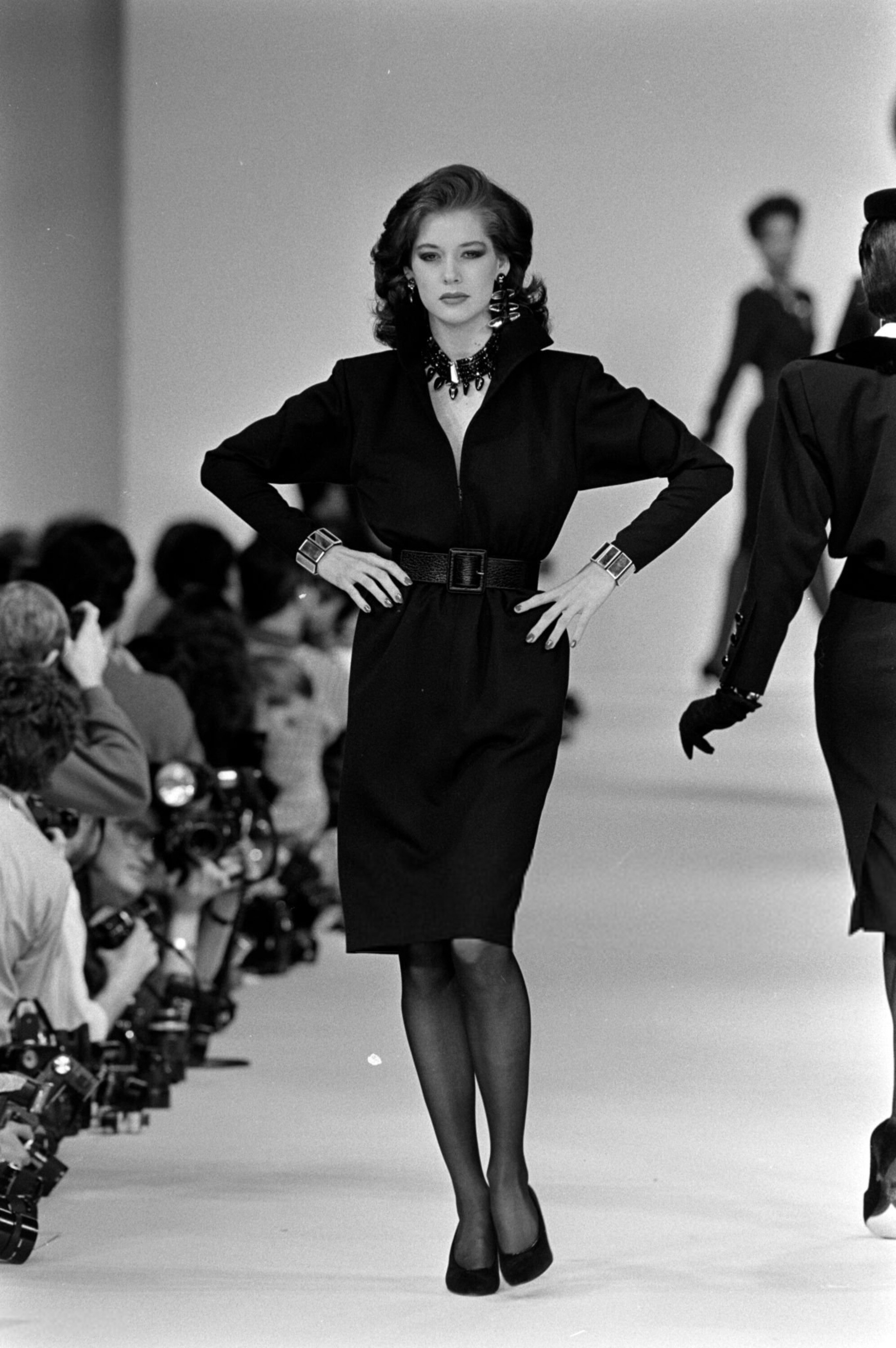 https://e.radikal.host/2025/03/03/Rochelle_Redfield_Yves_Saint_Laurent_FW1985_19.jpg.858aa29b530c2020b01b4ee63e27437b.jpg