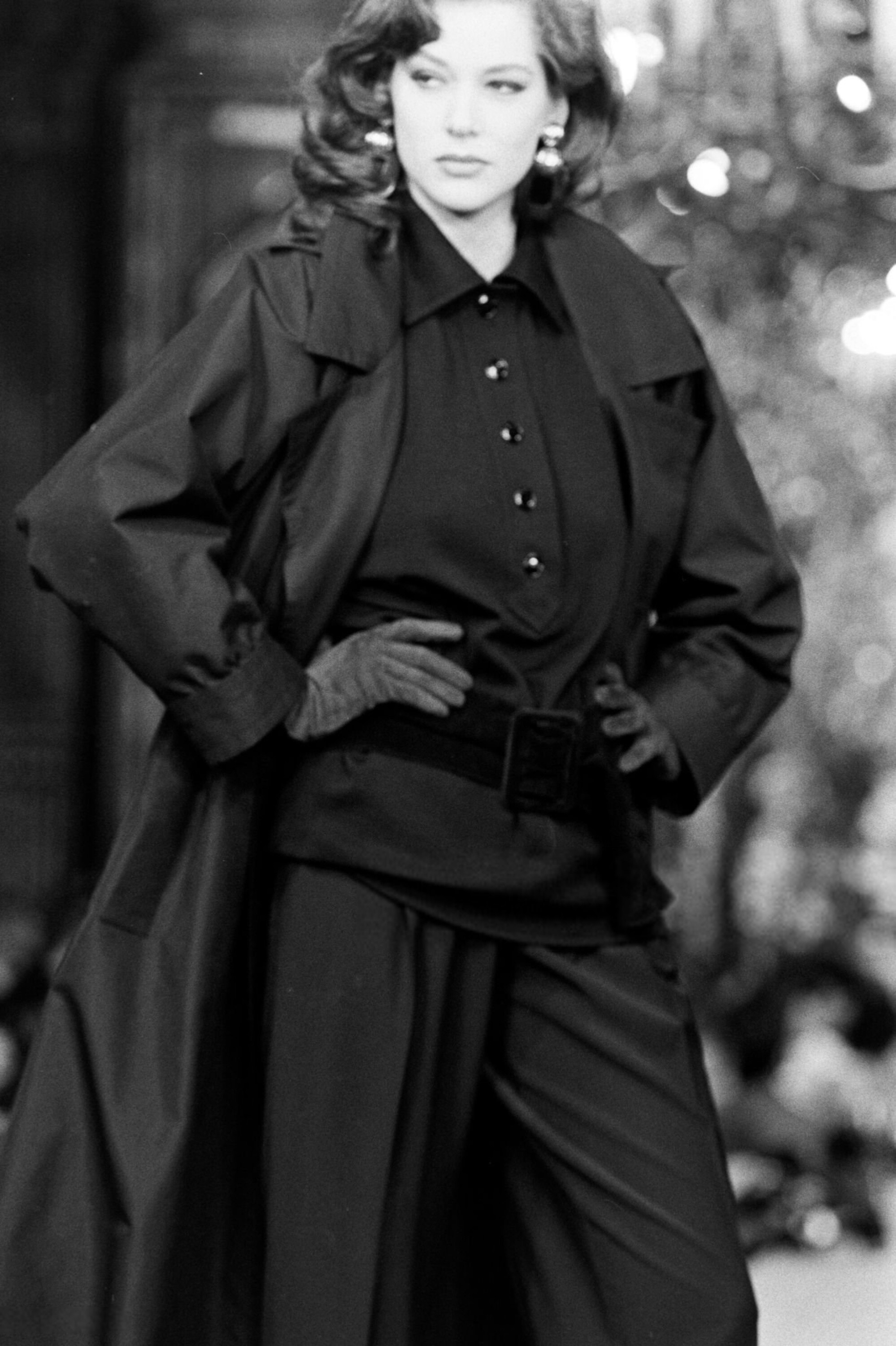 https://e.radikal.host/2025/03/03/Rochelle_Redfield_Yves_Saint_Laurent_FW1985_Couture_06.jpg.7ea5c8ab1e674162c2fb053d1c27cbae.jpg