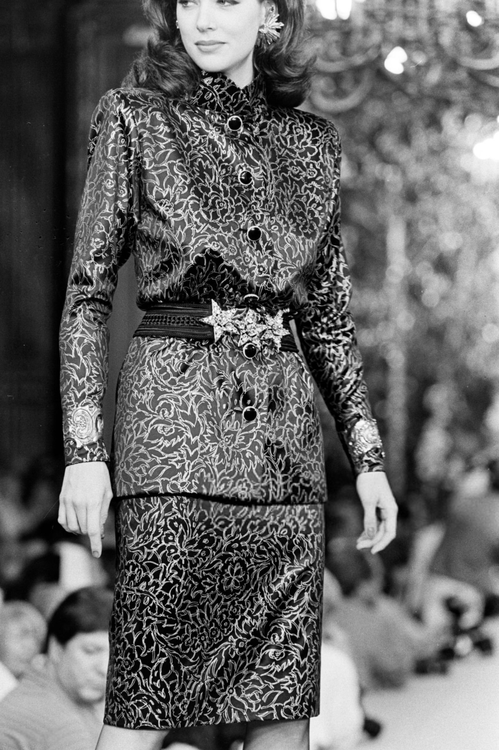 https://e.radikal.host/2025/03/03/Rochelle_Redfield_Yves_Saint_Laurent_FW1985_Couture_16.jpg.ea5426de80436f381b68d7a7d80c8cac.jpg