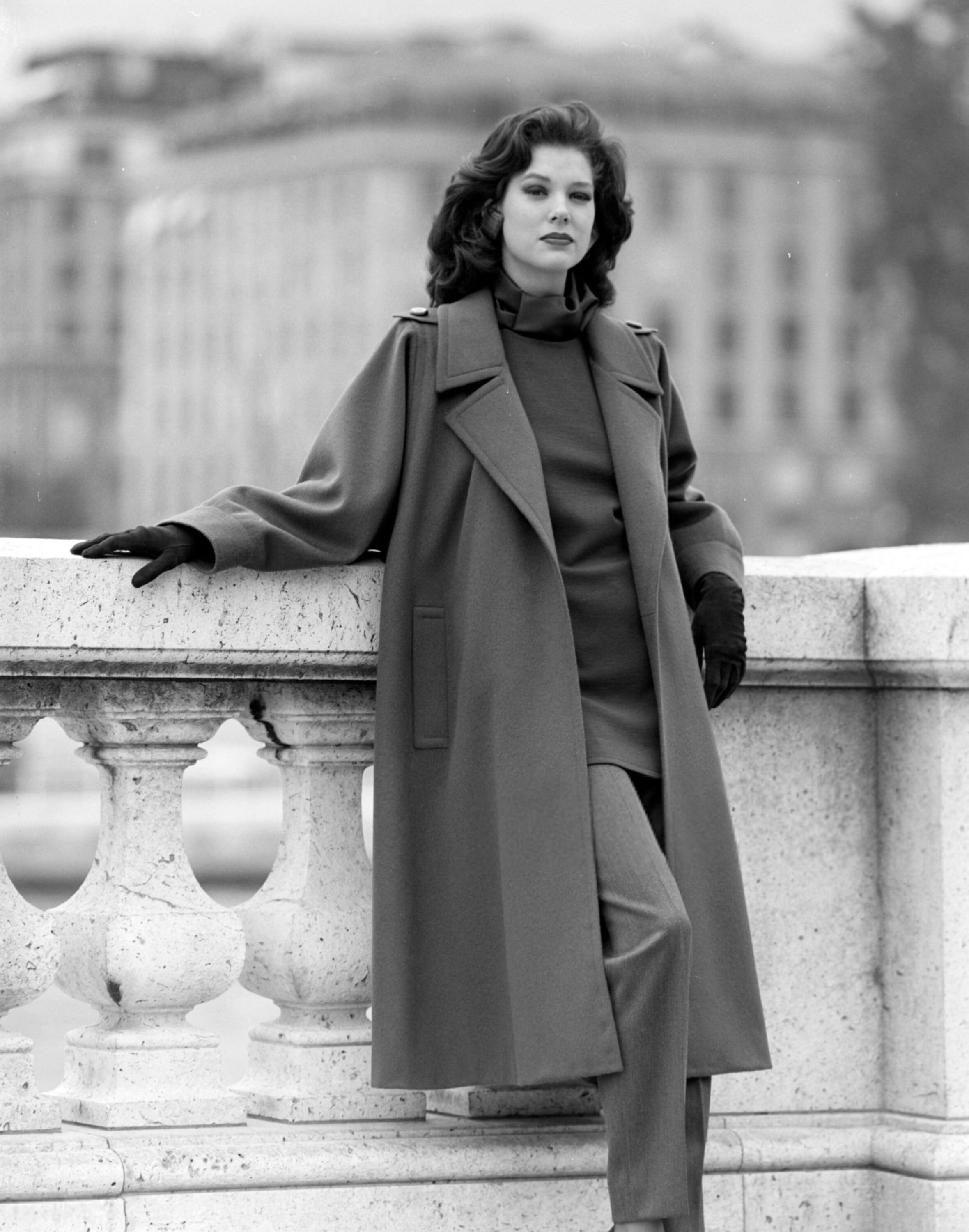 https://e.radikal.host/2025/03/03/Rochelle_Redfield_Yves_Saint_Laurent_FW1985_Couture_Advance_11.jpg.388c9c5498ee1e3ee4002456eefde219.jpg