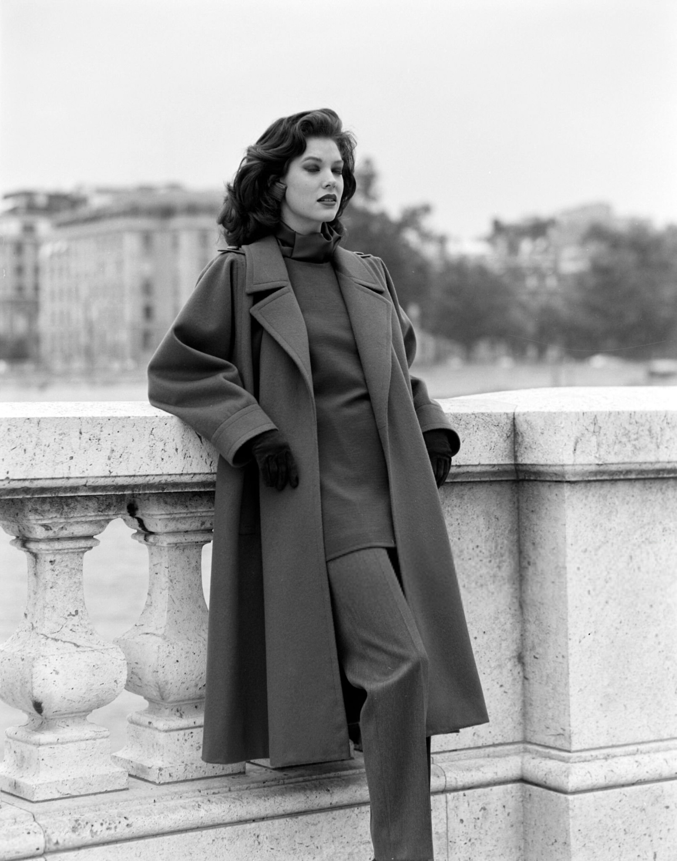 https://e.radikal.host/2025/03/03/Rochelle_Redfield_Yves_Saint_Laurent_FW1985_Couture_Advance_13.jpg.f2a373f8f78839d963a77f90b7f73e0d.jpg