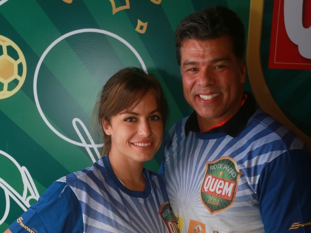 https://e.radikal.host/2025/04/04/3mar2014---bianca-andrade-e-mauricio-mattar-posam-para-foto-em-um-dos-camarotes-da-marques-de-sapucai-1393850327924_1024x768.jpg