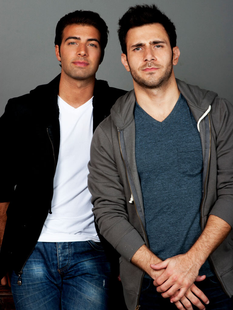 https://e.radikal.host/2025/04/04/Jencarlos-Canela-Carlos-Ferro-14.jpg