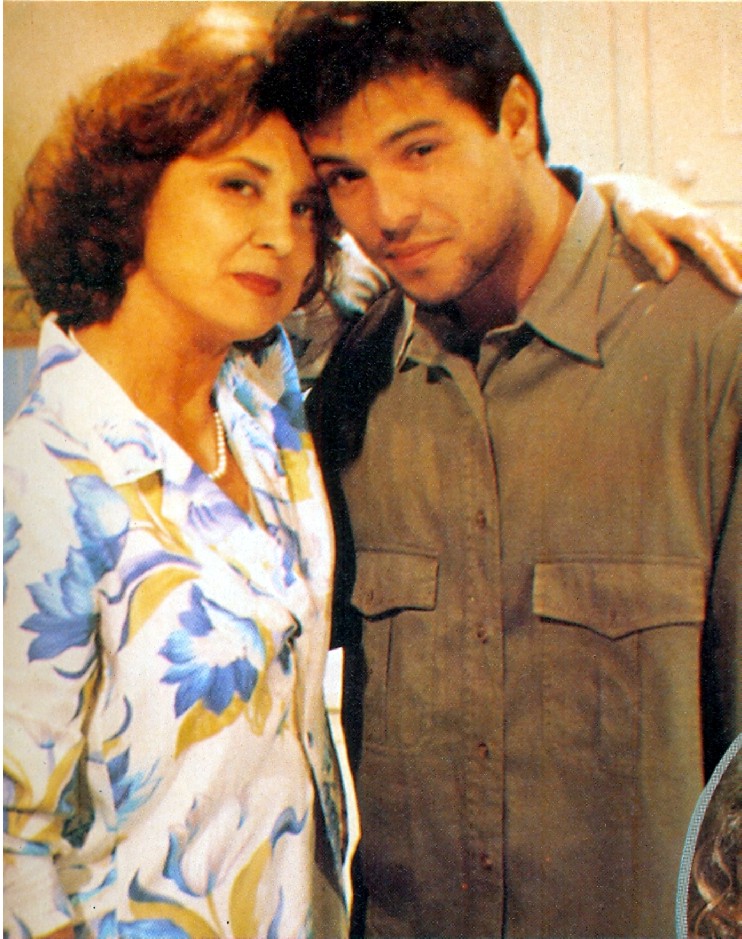 https://e.radikal.host/2025/04/04/eva-pedrasobrepedra-zz2.jpg