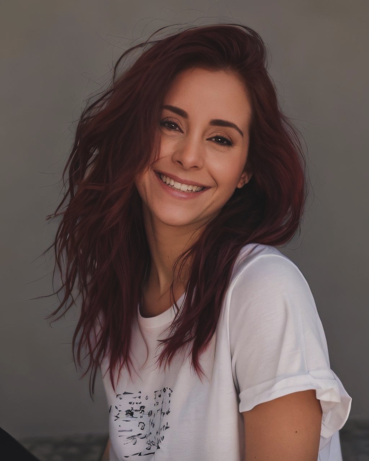 https://e.radikal.host/2025/04/04/karymelozanoofficial_1743688194333.jpg