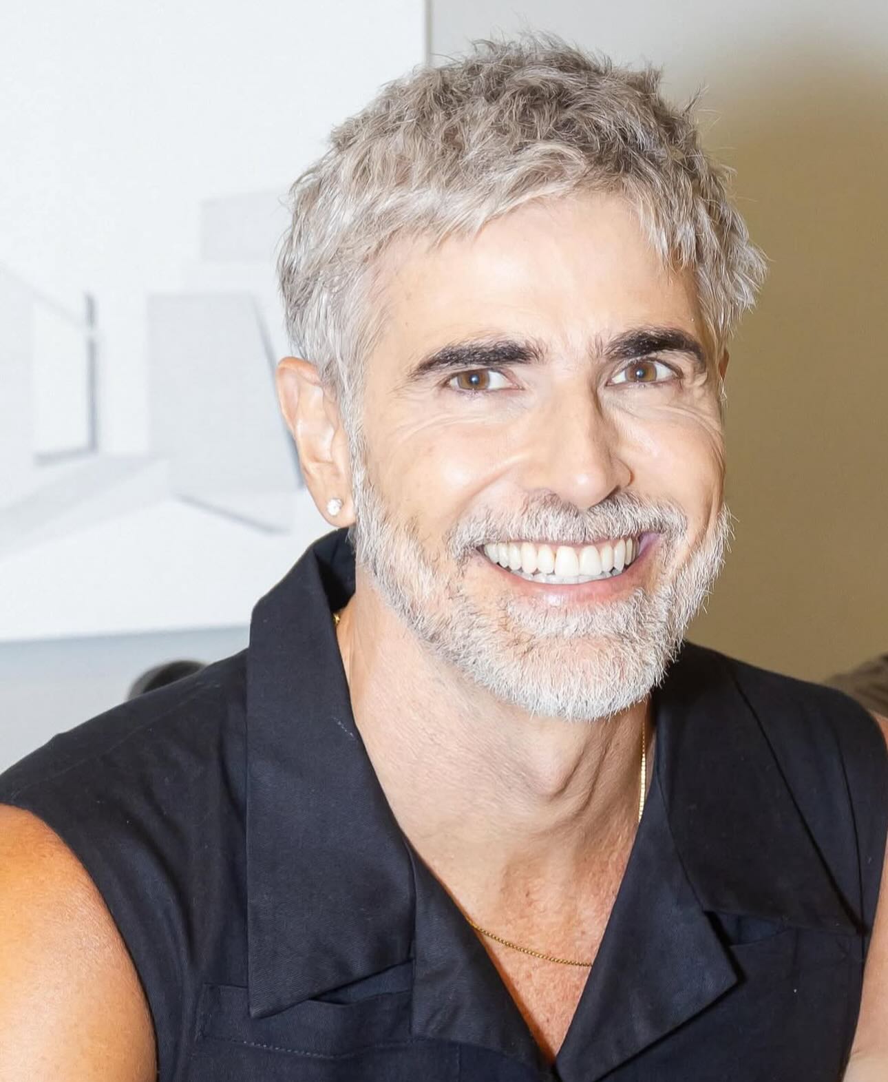 https://e.radikal.host/2025/04/04/reynaldogianecchini_1743662222146.jpg
