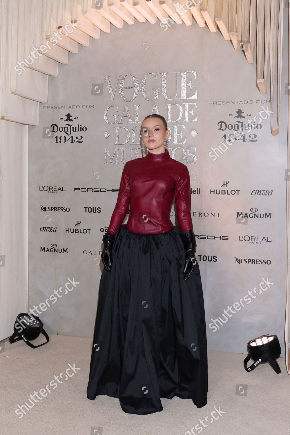 https://e.radikal.host/2025/04/09/irina-baeva-attends-red-carpet-vogue-dia-1500w-14822996db.jpg