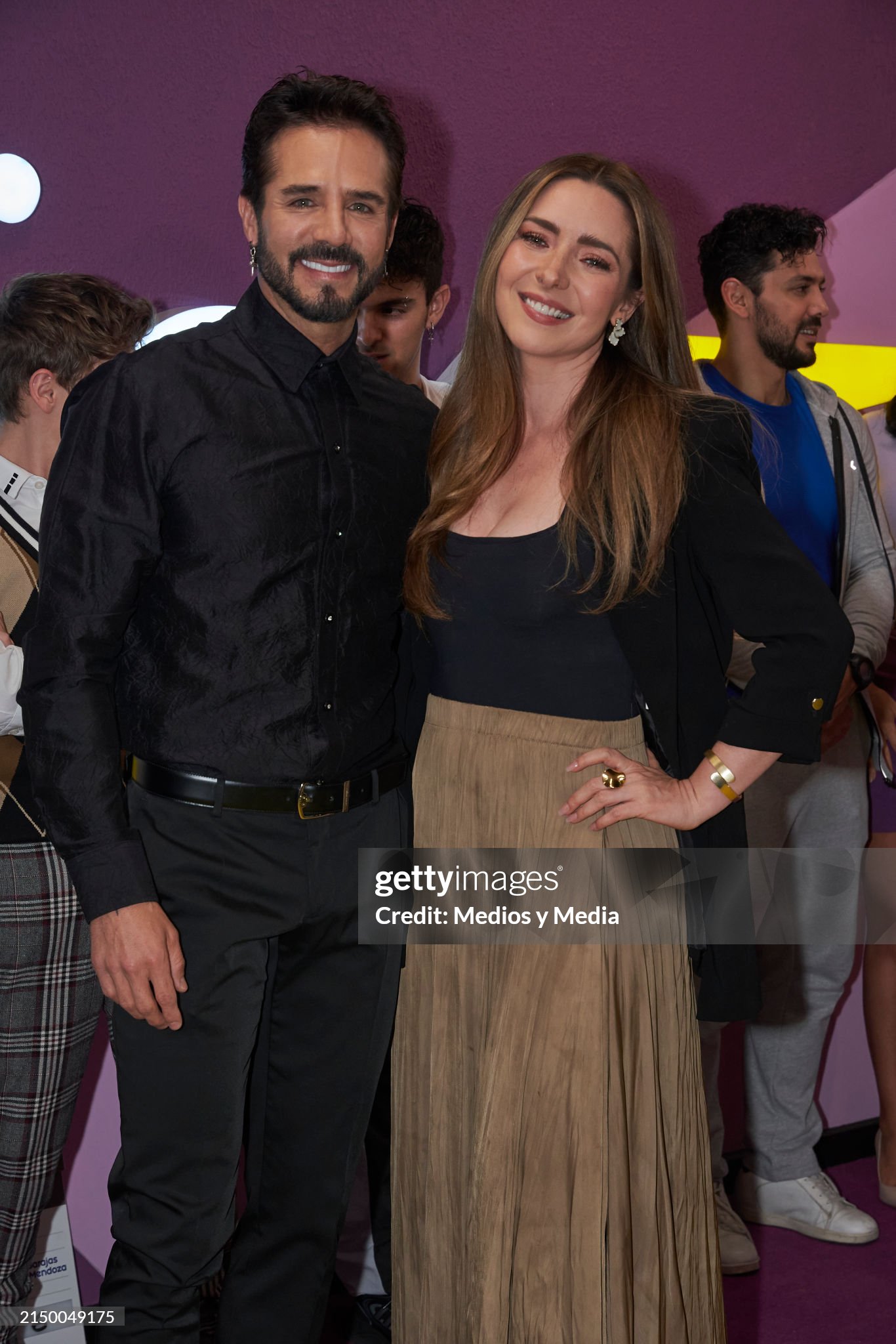 https://e.radikal.host/2025/04/11/gettyimages-2150049175-2048x2048.jpg