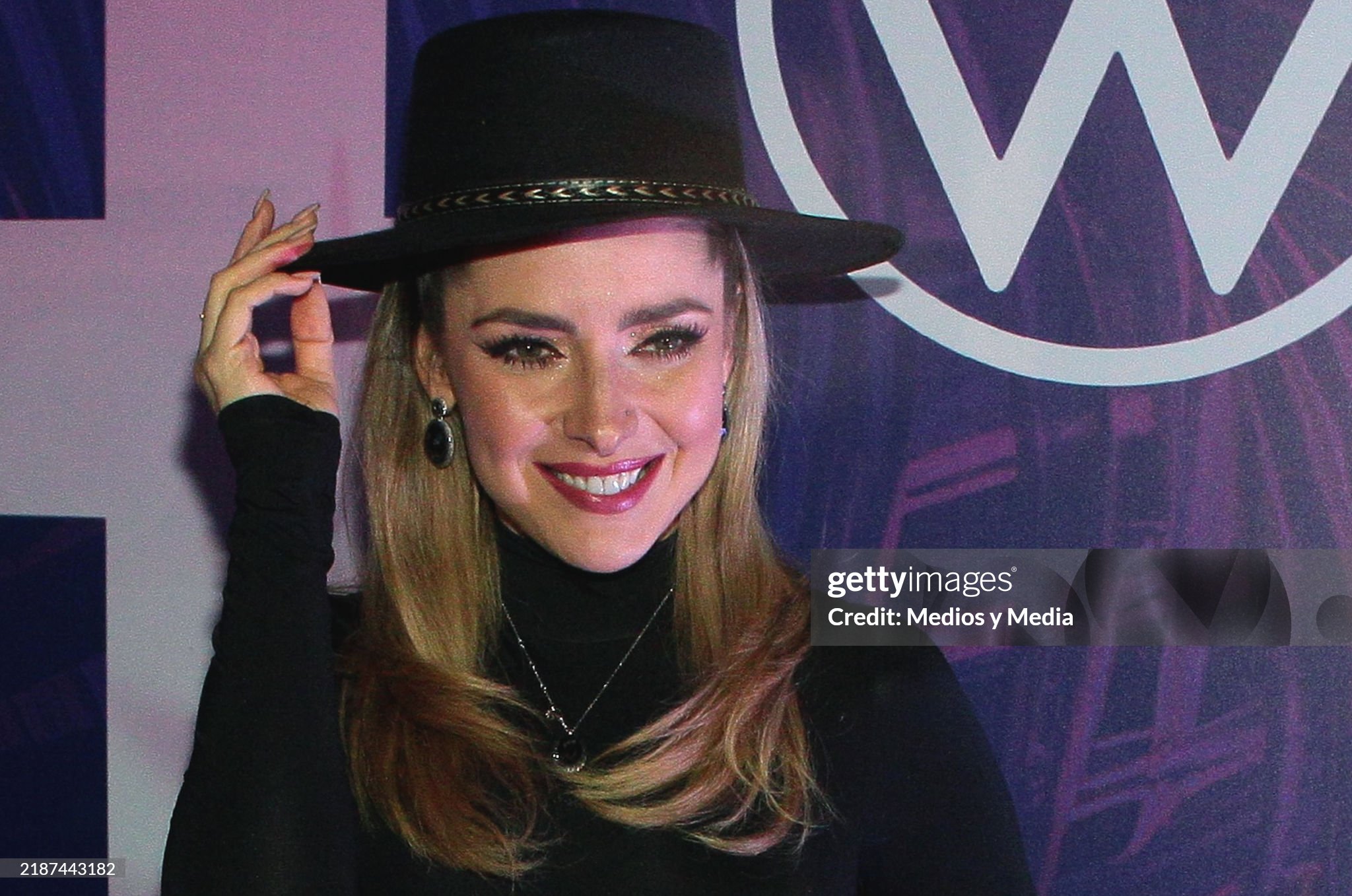 https://e.radikal.host/2025/04/11/gettyimages-2187443182-2048x2048.jpg