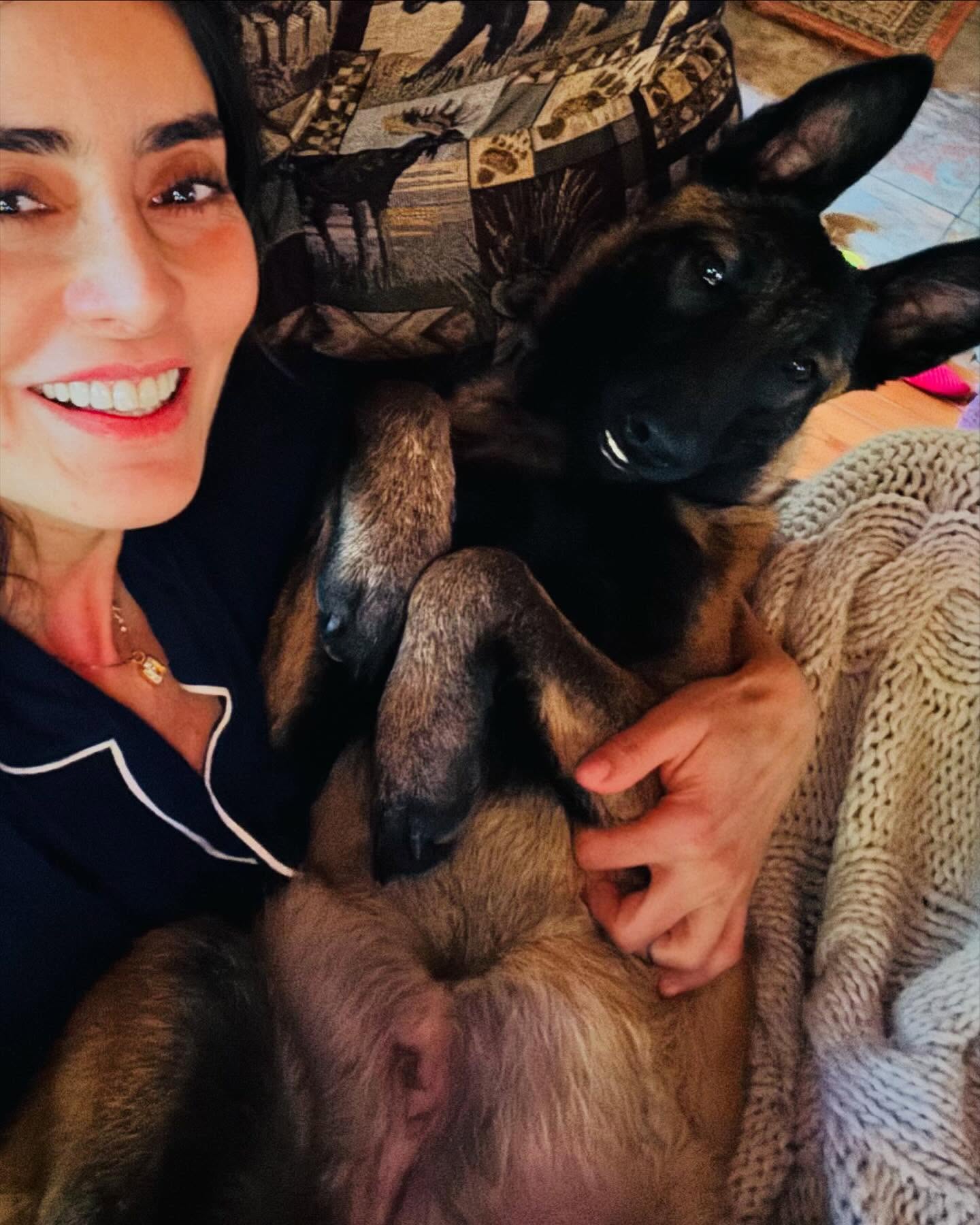 https://e.radikal.host/2025/04/13/paolanunez_1744095960161.jpg
