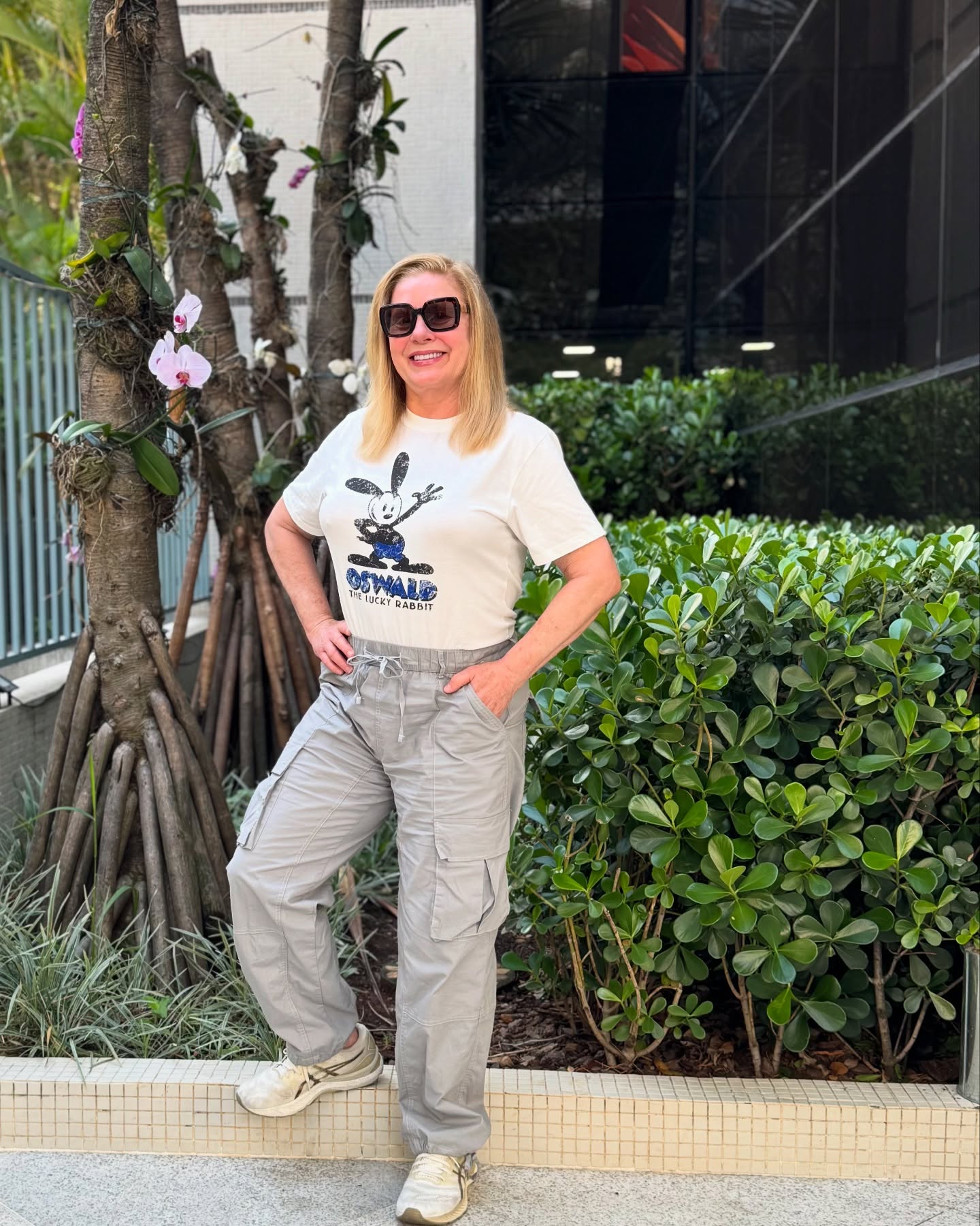 https://e.radikal.host/2025/04/14/verafischeroficial_1744179157869.jpg
