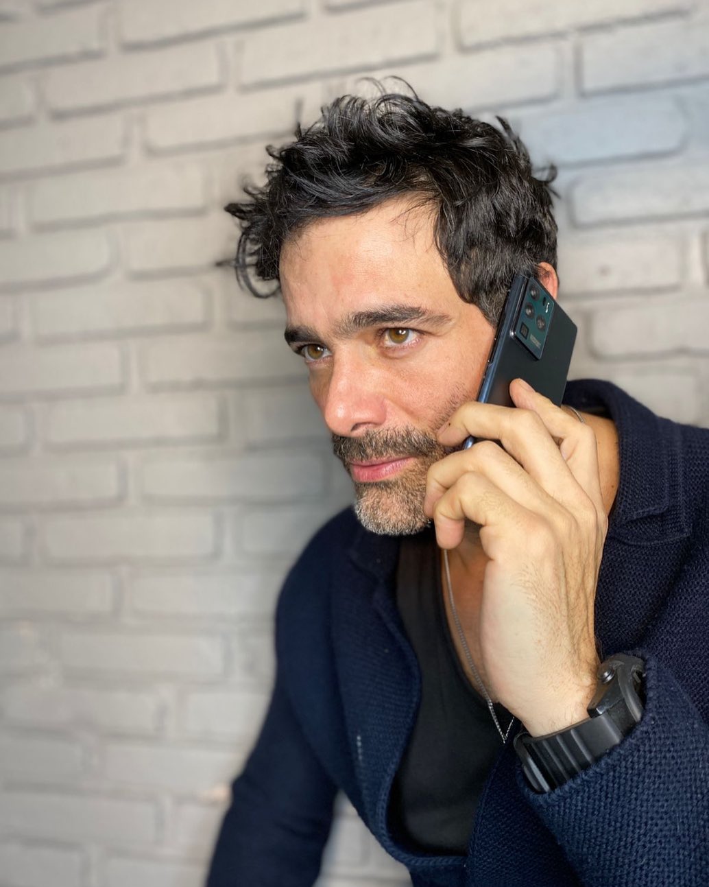 https://e.radikal.host/2025/04/17/luisrobertoguzman_1744188008740.jpg