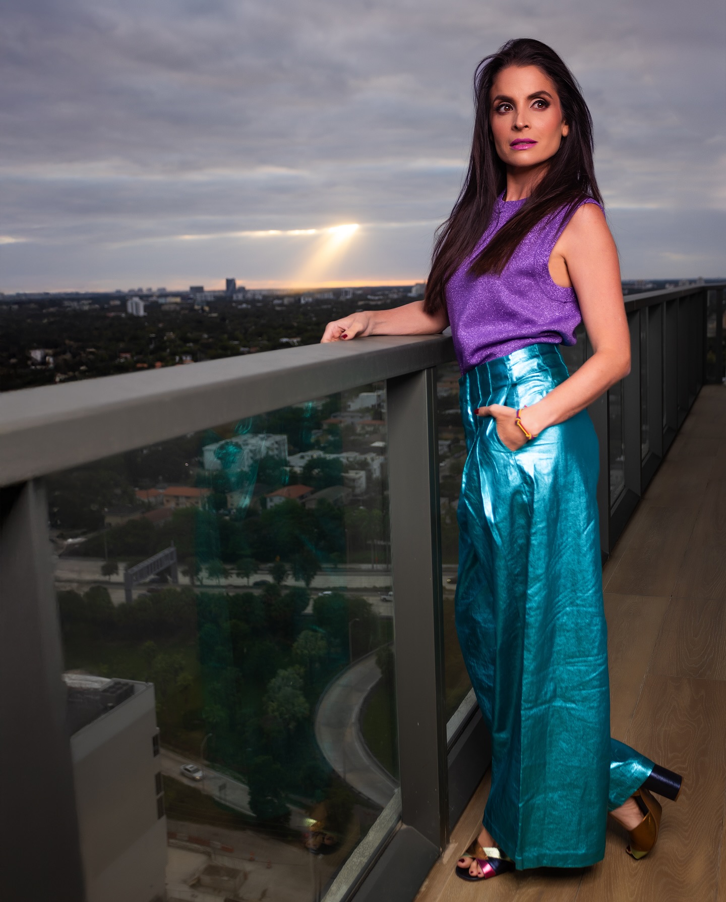 https://e.radikal.host/2025/04/20/dbascope_1744379208776.jpg