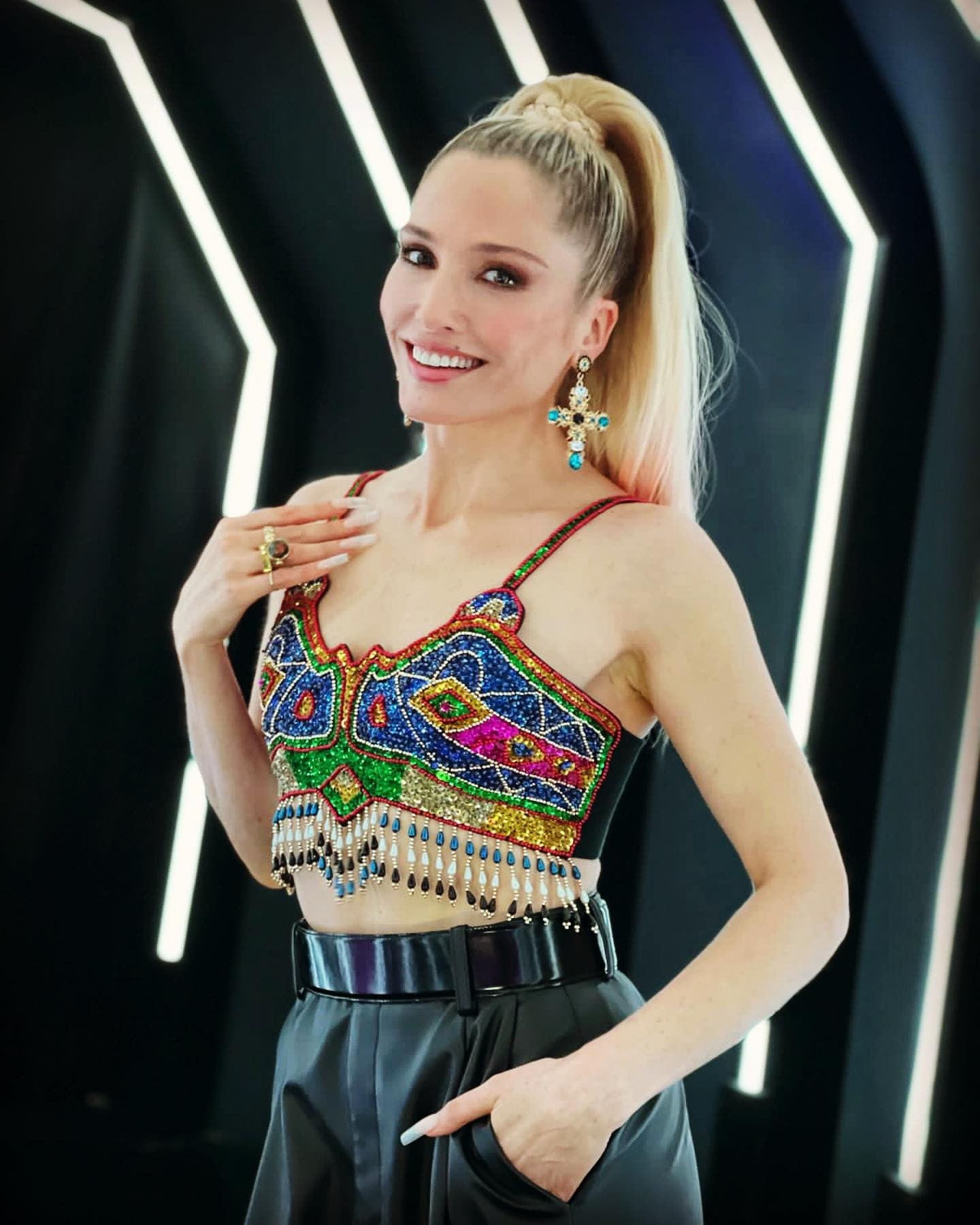 https://e.radikal.host/2025/04/21/1744379732299.jpg