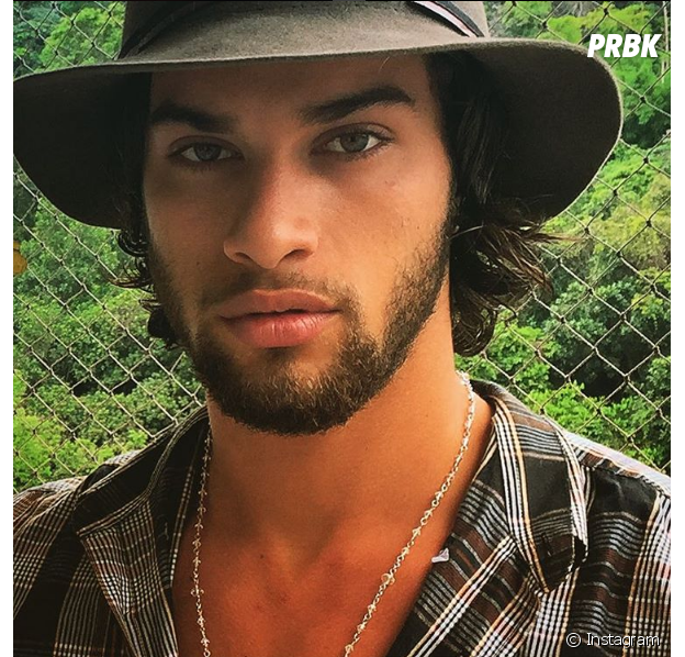 https://e.radikal.host/2025/04/22/159387-pablo-morais-de-velho-chico-possui-v-624x0-1.png