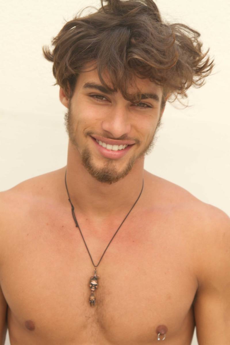 https://e.radikal.host/2025/04/22/800full-pablo-morais.jpg
