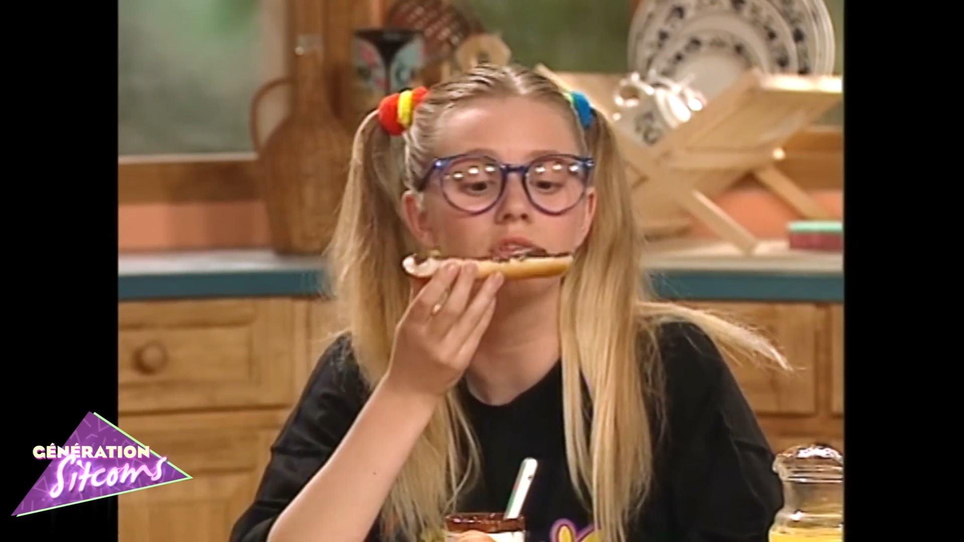 https://e.radikal.host/2025/04/22/PREMIERS-BAISERS-_-Le-vrai-baiser-_-EPISODE-1.mp4_snapshot_08.57.558.jpg