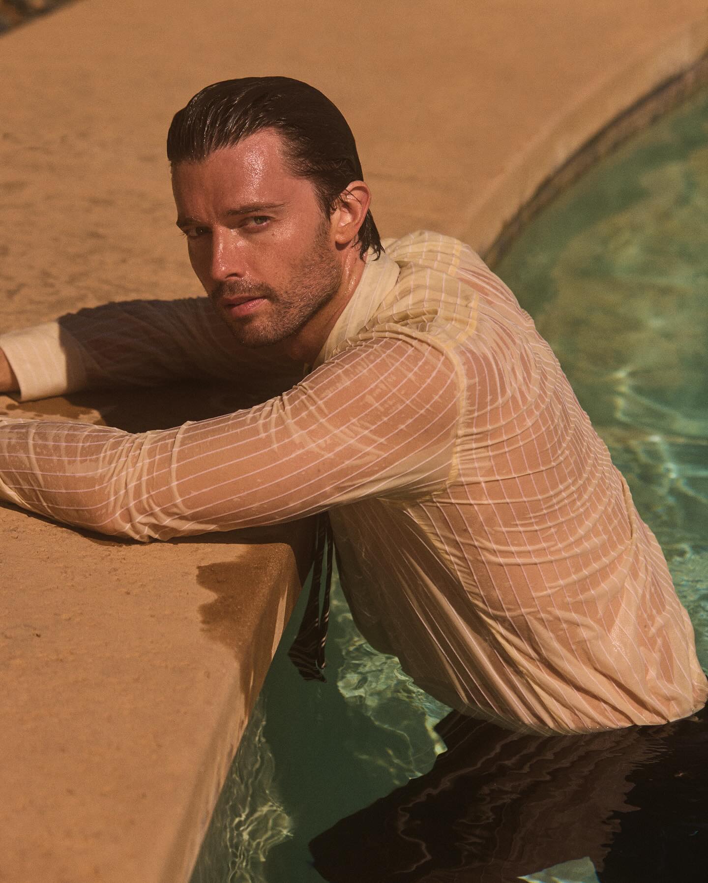 https://e.radikal.host/2025/04/22/patrickschwarzenegger_1744446664368.jpg