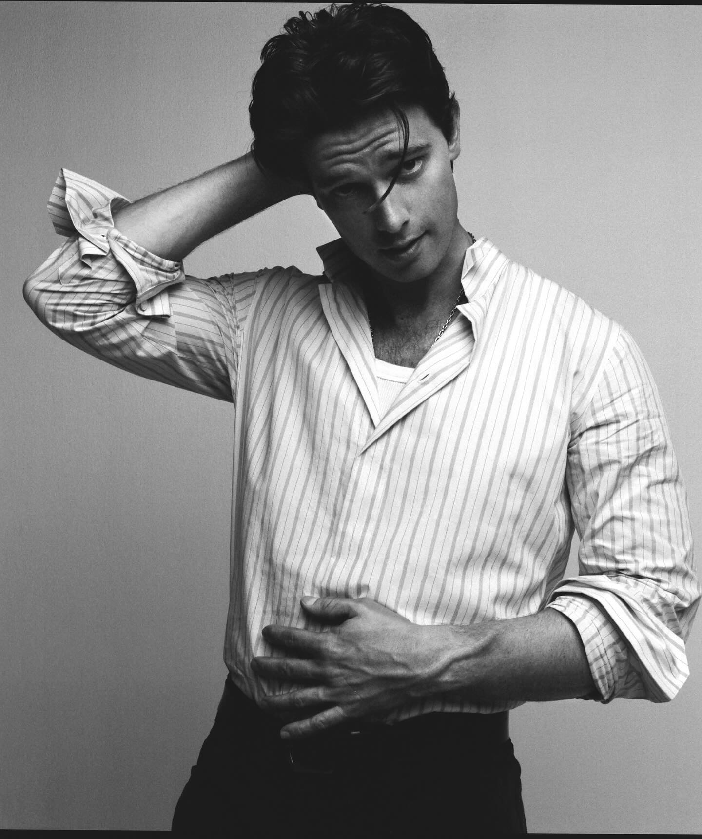 https://e.radikal.host/2025/04/22/patrickschwarzenegger_1744446695921.jpg