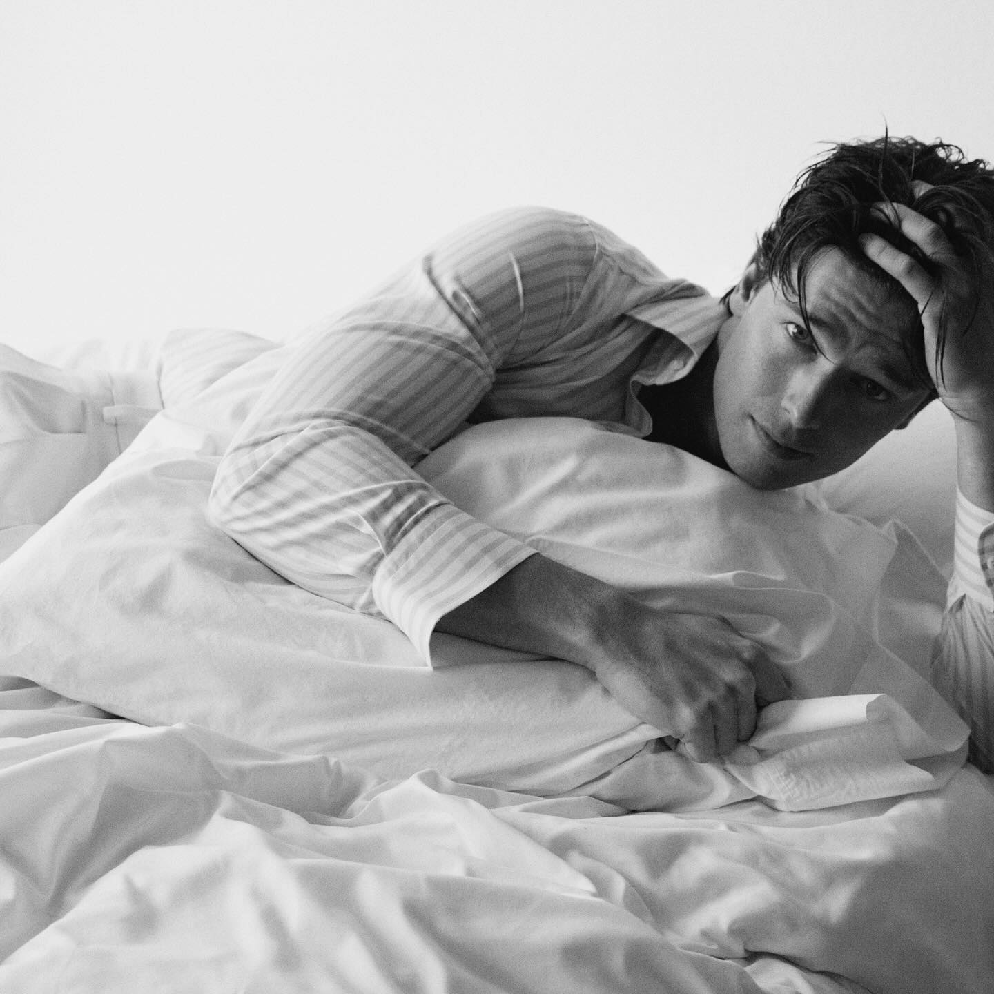 https://e.radikal.host/2025/04/22/patrickschwarzenegger_1744446712072.jpg