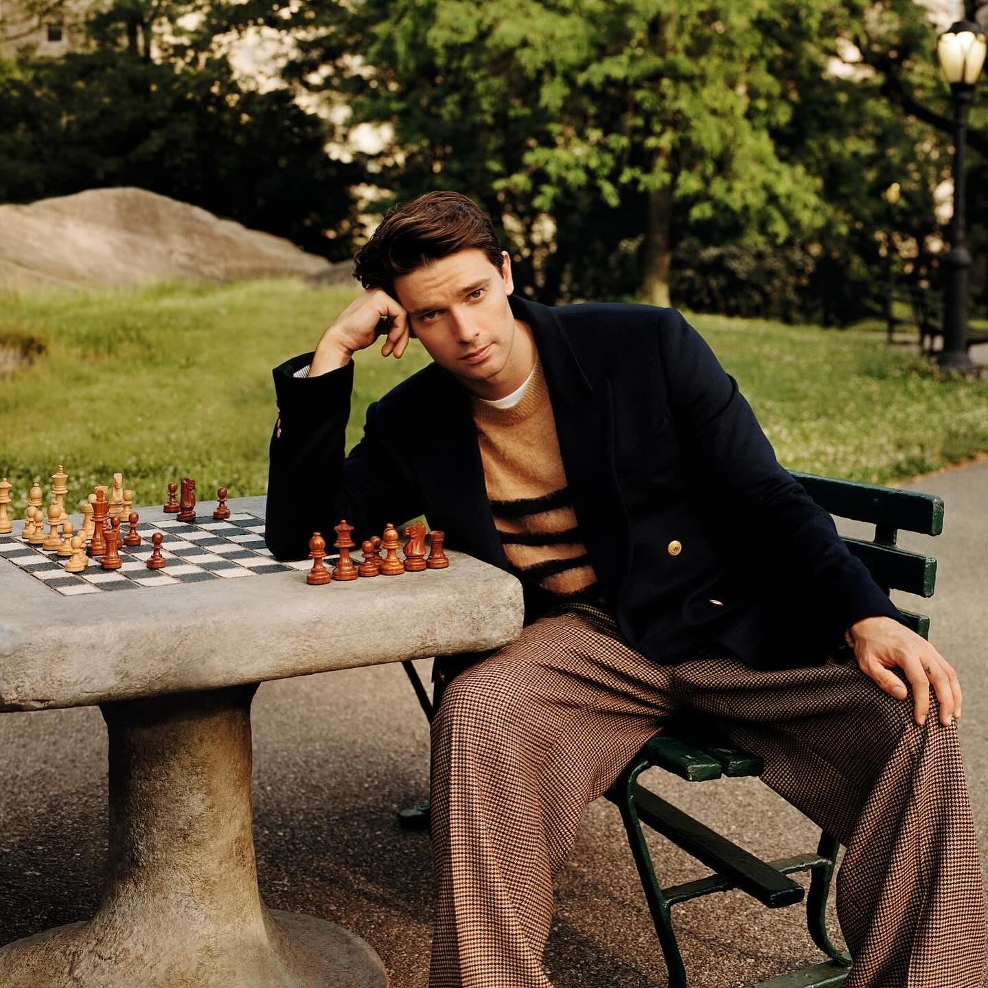 https://e.radikal.host/2025/04/22/patrickschwarzenegger_1744446756723.jpg