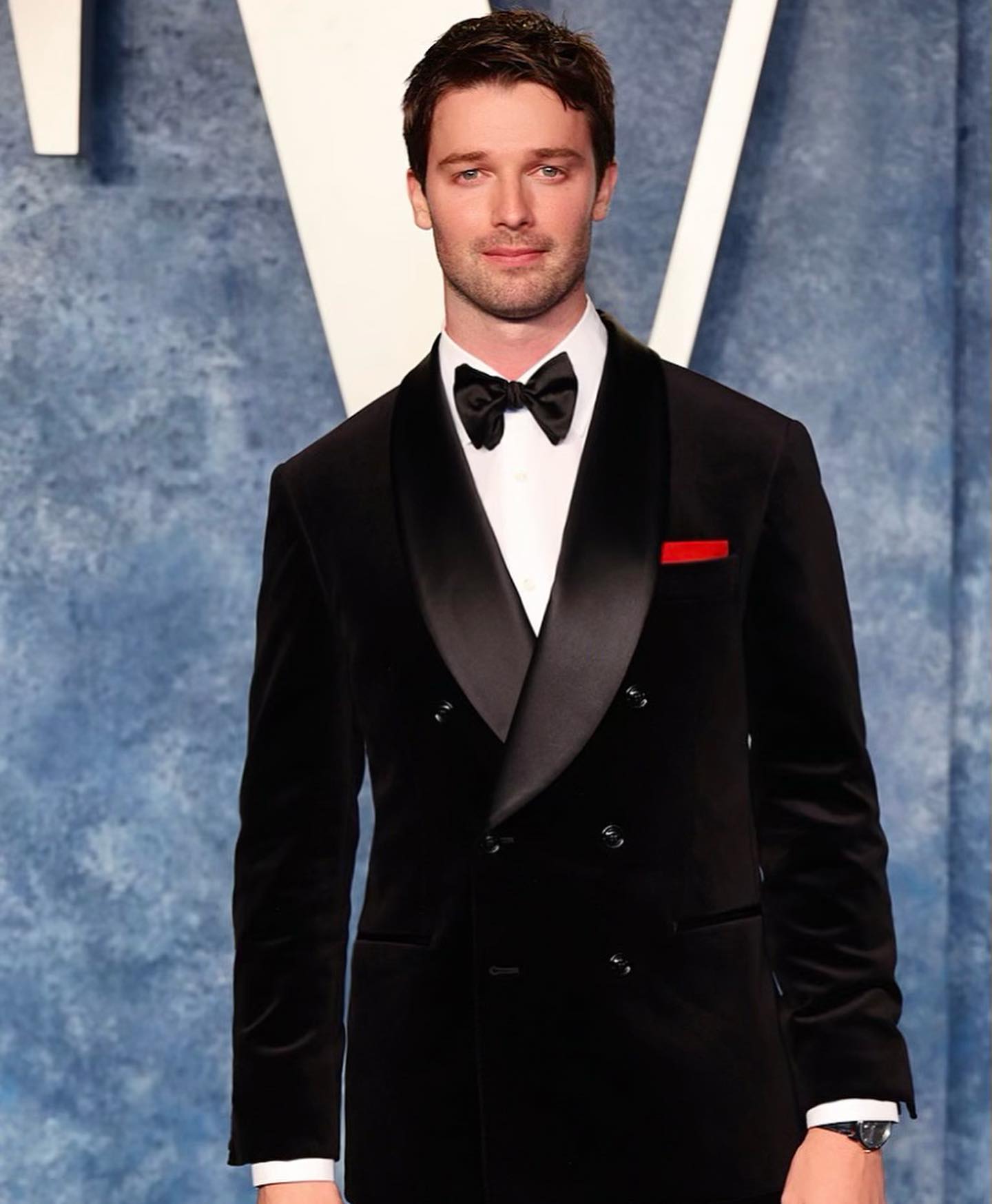 https://e.radikal.host/2025/04/22/patrickschwarzenegger_1744446777023.jpg
